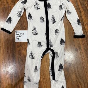 Kyte BABY Black and White Tree Print Footie